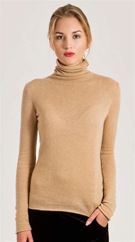 Cashmere turtleneck with Double G in camel 